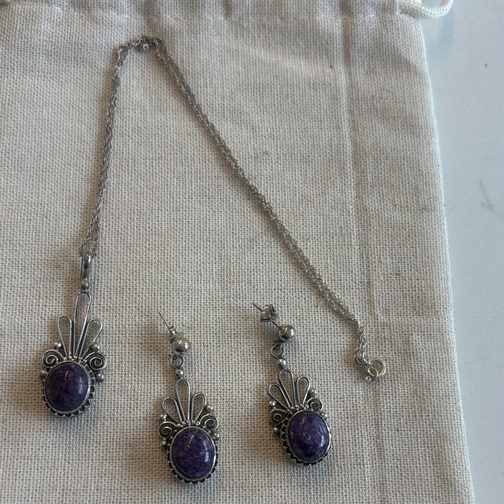 Elegant Silver Necklace Set with Purple Stones